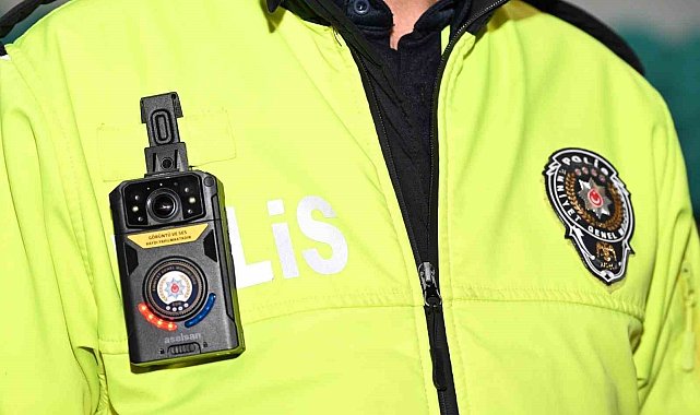 Erzincan'da trafik ekiplerine yeni nesil yaka kamerası eğitimi verildi