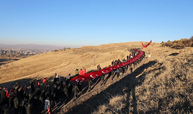 Erzurum tarihine yürüyor