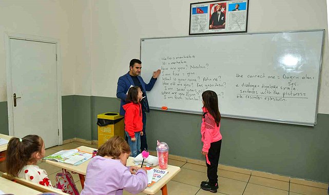 Esenyurt Belediyesi'nden eğitimde bir ilk: Paket Ders Sistemi hayata geçti
