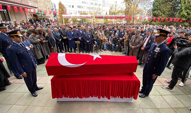 Eskişehirli şehit üsteğmen Emre Mercan gözyaşlarıyla son yolculuğuna uğurlandı