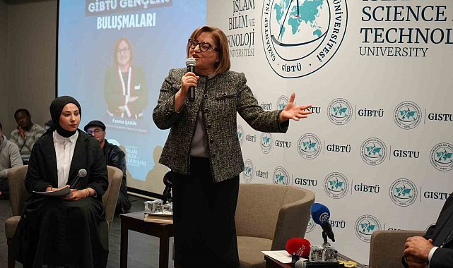 Fatma Şahin, GİBTÜ gençlik buluşmalarında öğrencilerle bir araya geldi