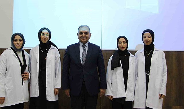 FÜ Eğitim Fakültesi'nde önlük giyme töreni