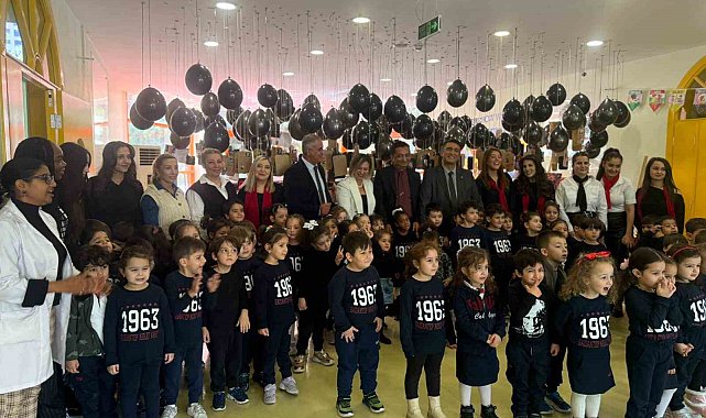 Gaziantep Kolej Vakfı Anaokulu'nda "Ata'm" sergisi büyük ilgi gördü