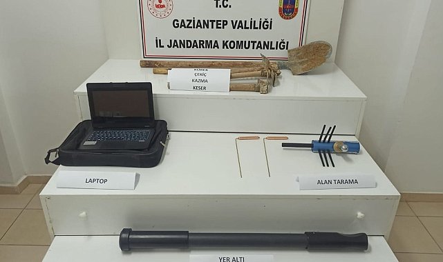 Gaziantep'te define bulmak amacıyla kaçak kazı yapan 9 şahıs suçüstü yakalandı