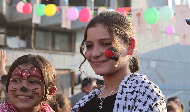 Gazze'de Çocuk Sinema Festivali düzenlendi
