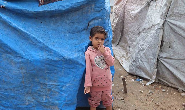 Gazze'de etkili olan şiddetli yağış, mevcut insani krizi daha da derinleştiriyor