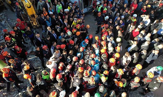 Gebze'de enkazdan sağ kurtulan Dilara, hastaneden taburcu oldu