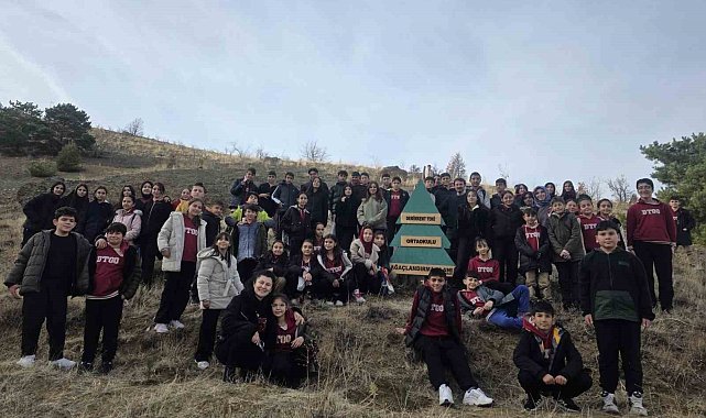 Geleceğe nefes: Demirkent TOKİ Ortaokulu öğrencilerinden örnek fidan dikimi etkinliği