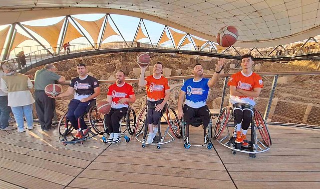 Göbeklitepe Tekerlekli Sandalye Basketbol Turnuvası öncesi takım kaptanlar, Göbeklitepe'de buluştu