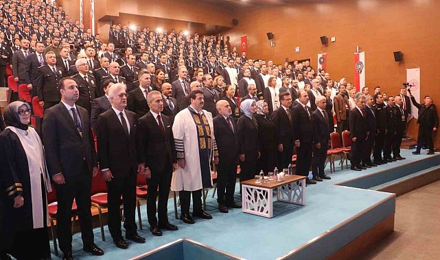 Göç İdaresi Başkanı Kök: Ülkemizde yasal kalışı olan yabancı sayısı 3 milyon 611 bin 218'dir"