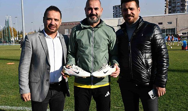 Gökhan Ünal'a sürpriz