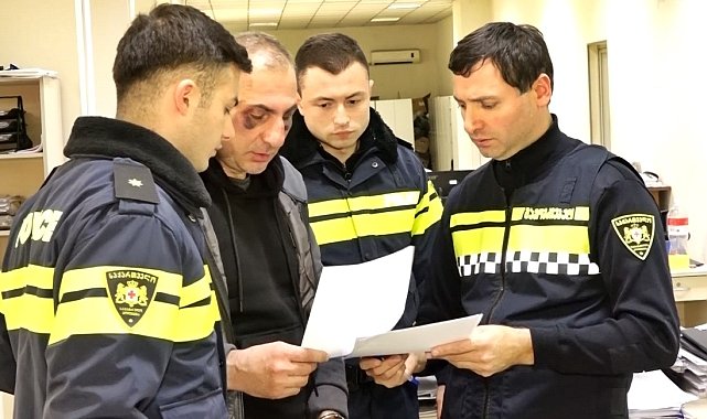 Gürcistan'da muhalefet lideri Elisaşvili, mahkeme binasını kundaklama girişiminden gözaltına alındı