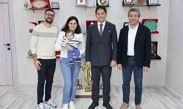 Hakan Oral'dan Teoman bebeğe destek: "Biz birlikte güçlüyüz"