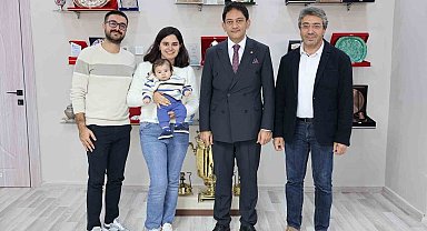 Hakan Oral'dan Teoman bebeğe destek: "Biz birlikte güçlüyüz"