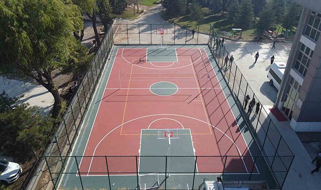 Hangi okullara basketbol, voleybol ve futbol sahası yapılacağı açıklandı