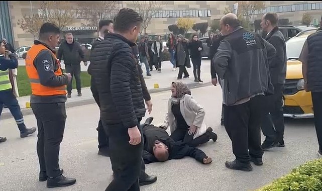 Hastane önünde feci kaza