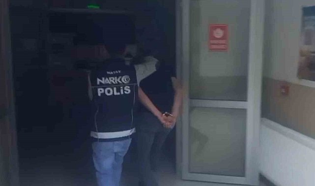 Hatay'da hapis cezası ile aranan 2 şahıs yakalandı