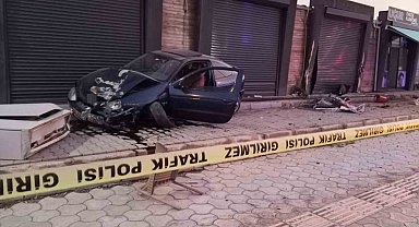 Hatay'da otomobil kaldırımdaki çocuğa çarptı