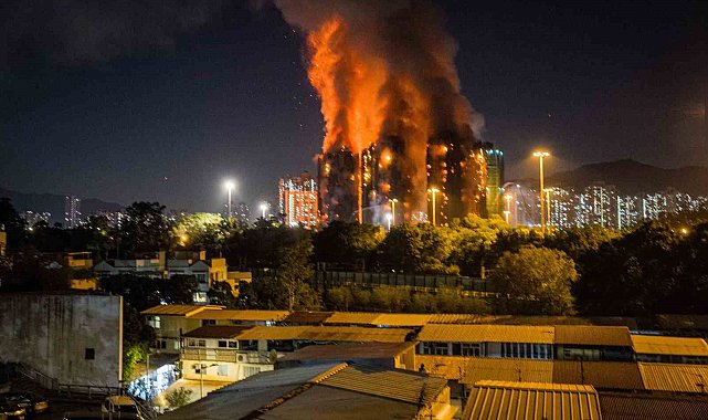 Hong Kong'daki yangın faciasında can kaybı 13'e yükseldi