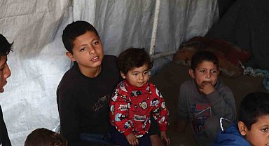 İsrail saldırılarında 5 çocuğunu kaybeden Filistinli kadın, 36 torununa bakıyor