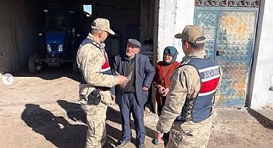 Jandarma Köylüleri Bilgilendirdi