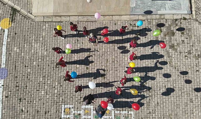 Jandarmadan Dünya Çocuk Hakları Günü'nde farkındalık etkinlikleri