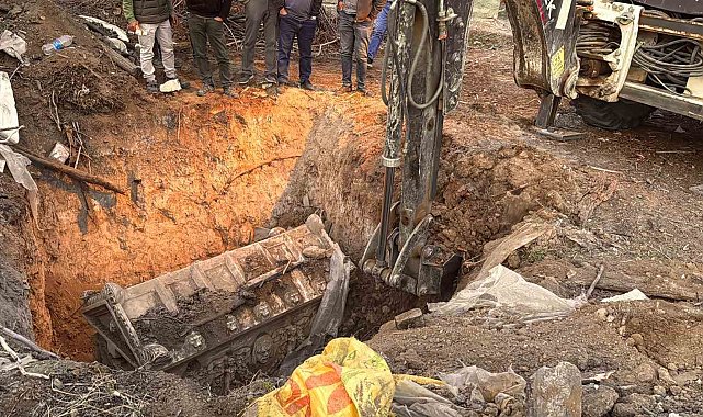 JASAT toprağa gömülü halde sahte lahit buldu