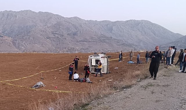Kahramanmaraş'ta işçileri taşıyan minibüs takla attı: 2 ölü, 7 yaralı