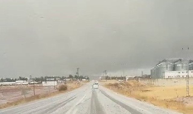 Kahta-Sincik yolunda dolu yağışı