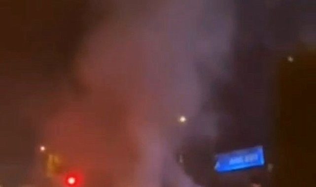 Karabük'te seyir halindeki otomobil alev aldı