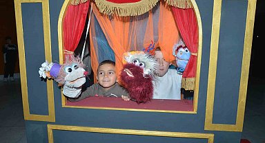 Karagöz Kukla ve Gölge Oyunları'na renkli açılış