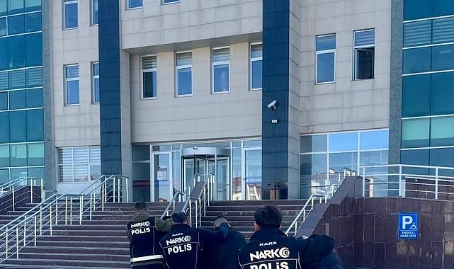Kars'ta bir aparta uyuşturucu operasyonu