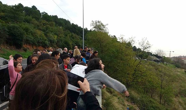 Kartal'da 1O Kasım'da anlamlı etkinlik: Öğrenciler doğaya 1938 tohum topu bıraktı