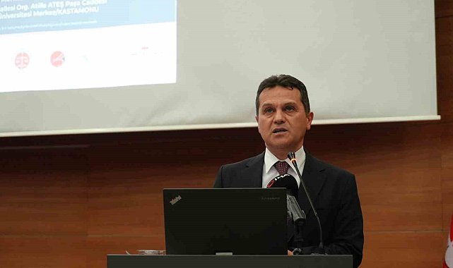 Kastamonu Üniversitesi Rektörü Prof. Dr. Topal: "Savaş ve çatışmaların belirli kurallara bağlanması hem dini hem hukuki hem de ahlaki bir yükümlülüktür"