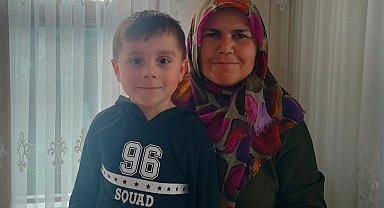 Kastamonu'da ölü bulunan anne ile oğlunun cenazeleri otopsi için Ankara Adli Tıp Kurumuna getirildi