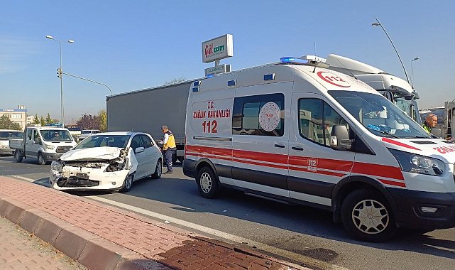 Kayseri'de 5 araç birbirine girdi: 5 yaralı