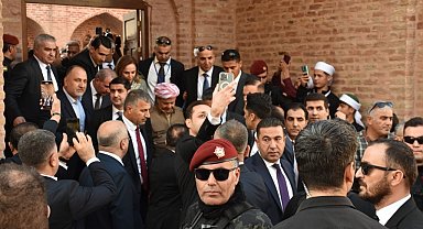 KDP lideri Mesut Barzani, Cizre'de tarihi mekanları gezdi