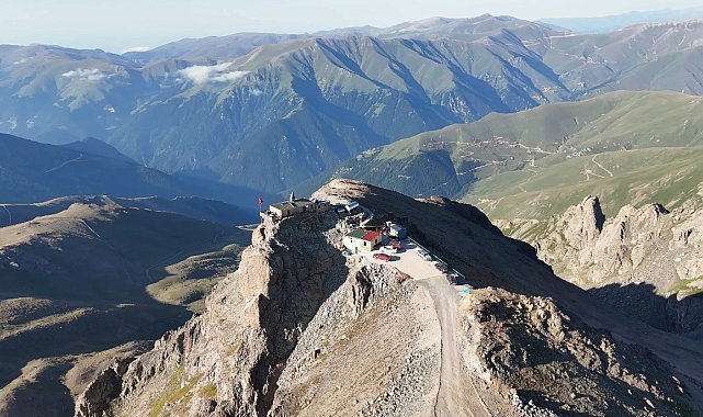 Kırklar Dağı Mescidi çıkan yangında kül oldu