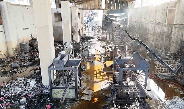 Kocaeli'de 6 kişiye mezar olan parfüm dolum tesisinin içi görüntülendi