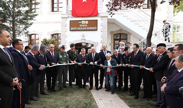 Konya Büyükşehir tarafından yenilenen Şehit Aileleri Derneği binasının açılışı dualarla yapıldı