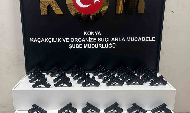 Konya'da yüzlerce silah ve silah parçası ele geçirildi