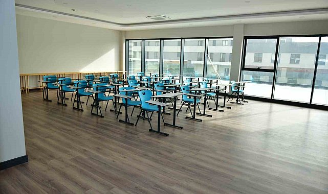 Kullanılmayan makam odası dersliğe dönüştürüldü