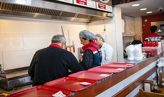 Kuşadası Belediyesi halk sağlığıyla oynayanları affetmiyor