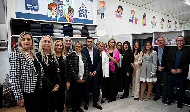 Kuşadası'nda 'Ada Kıyafet Evi' açıldı