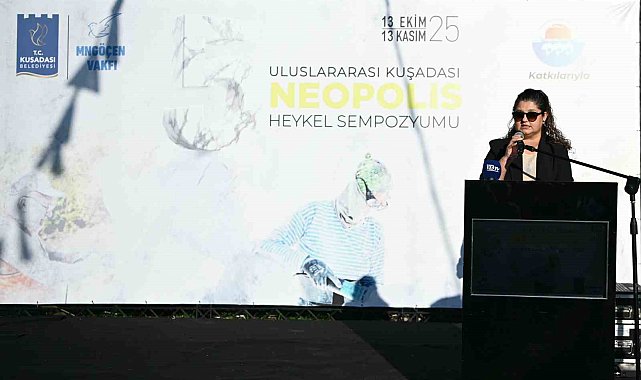 Kuşadası'nda mermer bloklar adalet temasıyla yontuldu