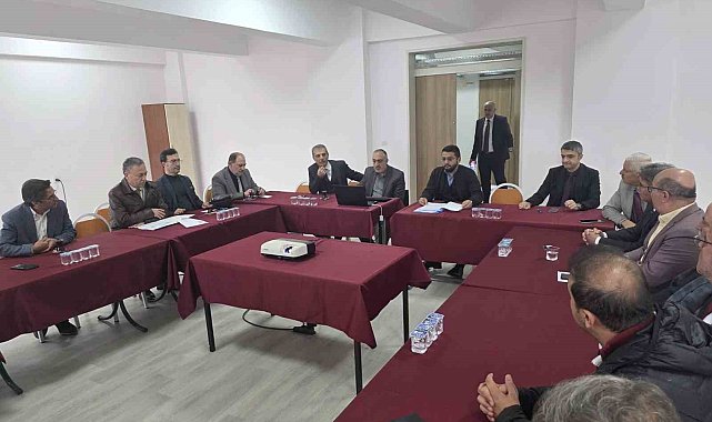 Kütahya İl Milli Eğitim Müdürü Yılmaz: "Çocukların anavatanı ailesidir"