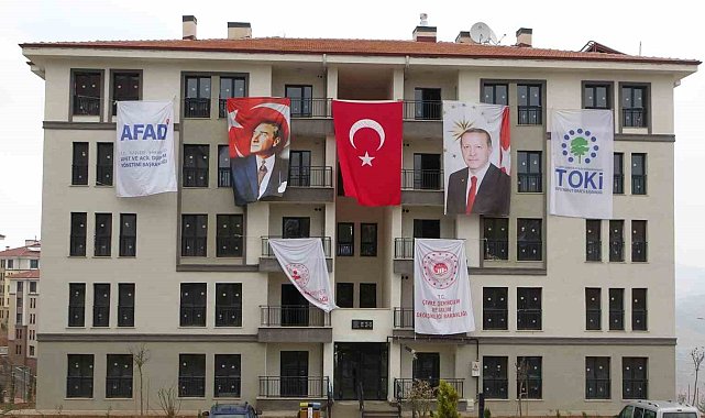 Malatya'da deprem konutlarının anahtar teslimi sürüyor