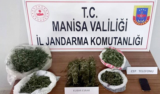 Manisa jandarmasından uyuşturucu operasyonu: 3 tutuklama