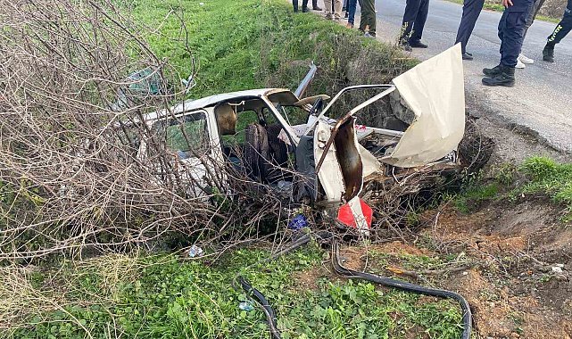 Manisa'da tek taraflı trafik kazası: 2 yaralı