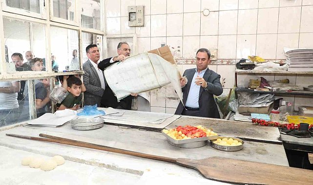 Mehmet Kuş, bir fırının zimem defterini satın aldı